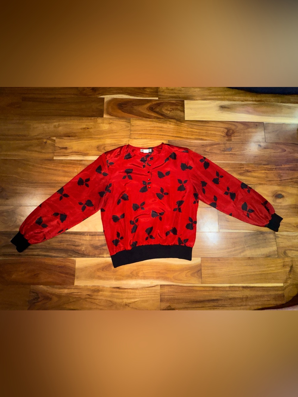 VTG 80s/90s Sheridan Square Women’s Red Floral Long-Sleeve 1/4 button sweatshirt